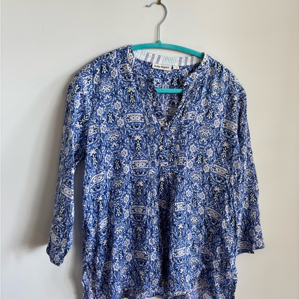 Roller Rabbit Blue and White Patterned Blouse